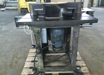 Frezavimo staklės su 120 mm darbiniu storiu