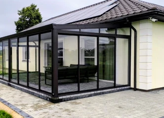 Aliuminio stoginės, kurios tarnaus dešimtmečius!||Verandų stiklinimas – estetika ir privatumas Jūsų namams||Modernios aliuminio stoginės be rūdžių ir dažymo!||Investuokite į ilgaamžę aliuminio stoginę savo kiemui||Stoginės iš aliuminio – jokių papildomų priežiūros išlaidų||Paslėpta lietaus nuvedimo sistema ir platus RAL pasirinkimas||Storasieniai aliuminio profiliai atlaiko sniegą ir vėją||Pamirškite kasmetinį dažymą – rinkitės aliuminį!||Aukščiausios kokybės aliuminio konstrukcijos Jūsų kiemui||Verandų stiklinimas ir stoginės – modernus Jūsų namų vaizdas